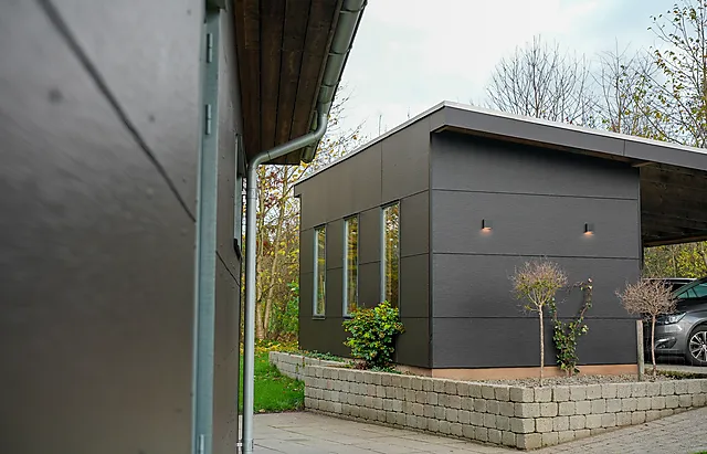 Fasade Hardie Architectural Panel brushed concrete svart