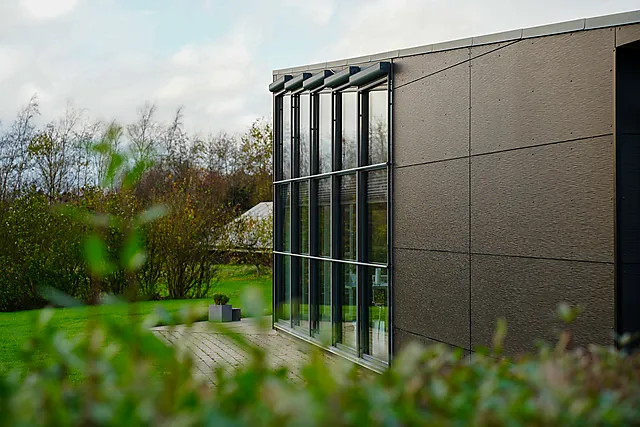 Fasade Hardie Architectural Panel brushed concrete svart