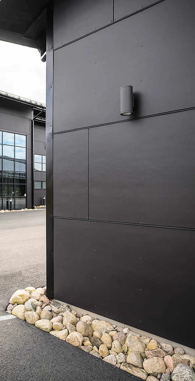 Fasade Hardie Panel Basic svart granitt